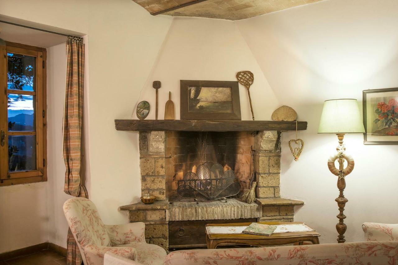 Castello Di Proceno Albergo Diffuso In Dimora D'Epoca Eksteriør billede