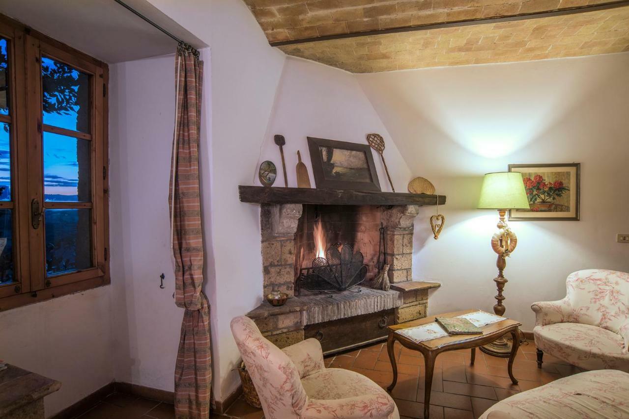 Castello Di Proceno Albergo Diffuso In Dimora D'Epoca Eksteriør billede